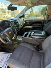 Load image into Gallery viewer, 2015 Chevy Silverado 1500 4WD
